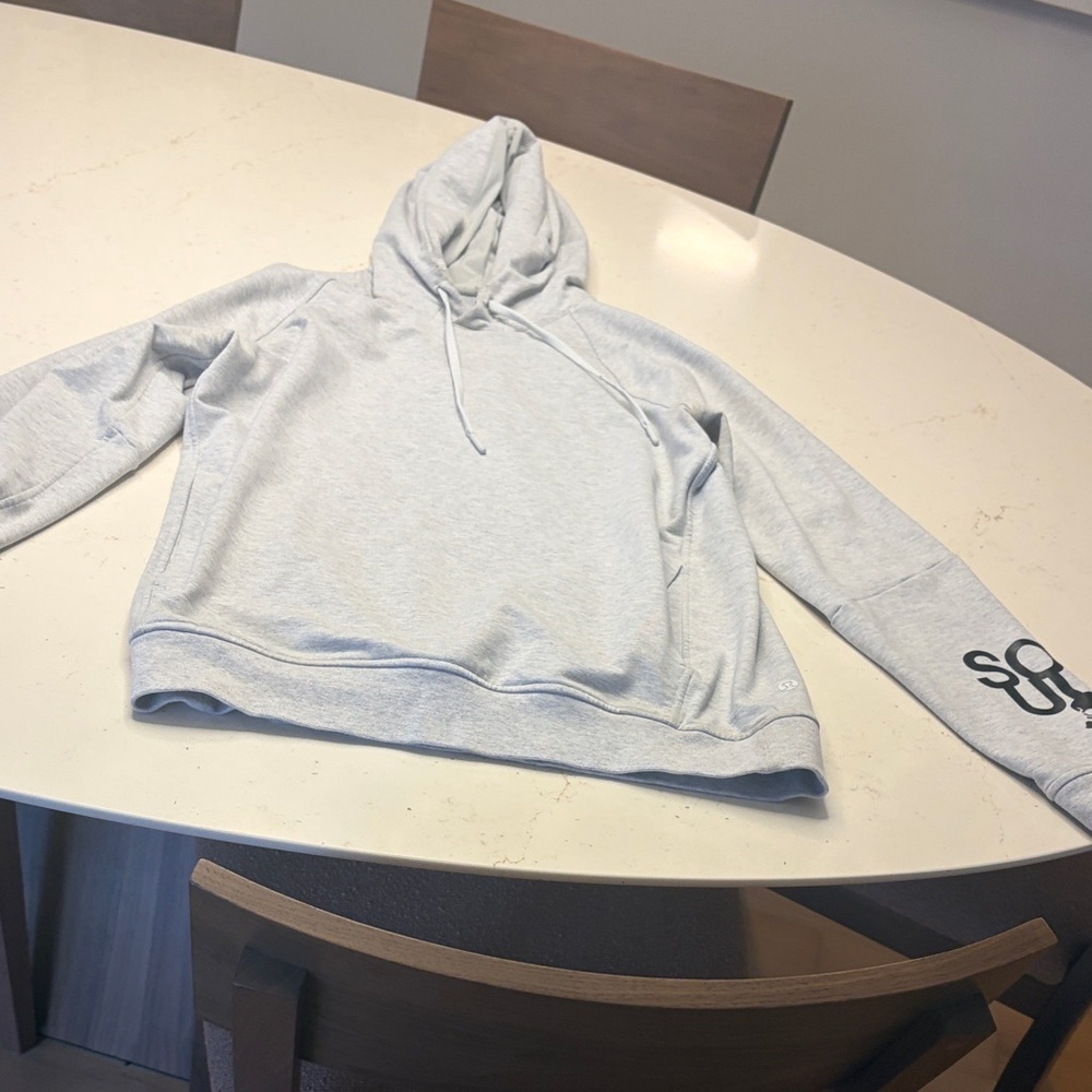 ⭐️Lululemon grey SOUL CYCLE size small hoodie with SC logo on the front. GUC